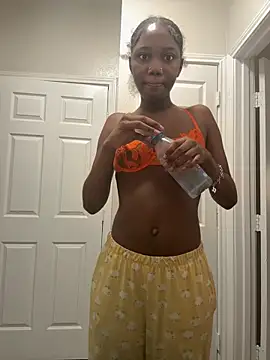 Katiebandsss' Webcam Show