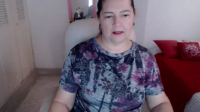 Pokój czatu na żywo – leonela_69