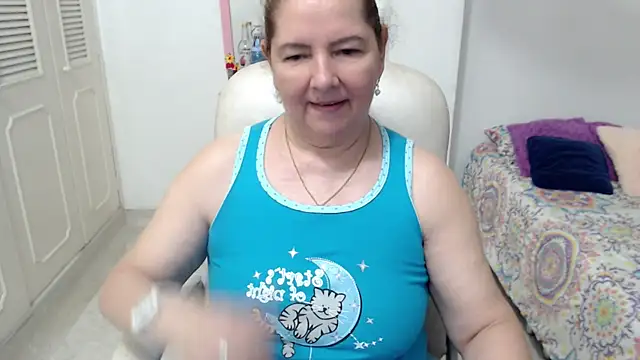leonela_69 élő chatszobája
