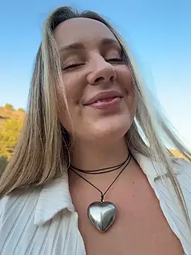Živá chatovací místnost Mona_Plus