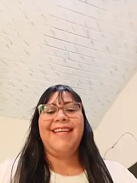 Dirty_Pregnant_Mommy Adlı Modelin Canlı Sohbet Odası