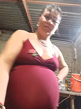 Dirty_Pregnant_Mommy Adlı Modelin Canlı Sohbet Odası