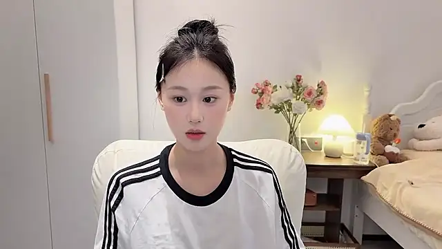 Hu-uzzzZ's Live Chat Room