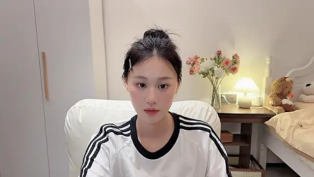 Hu-uzzzZ's Live Chat Room
