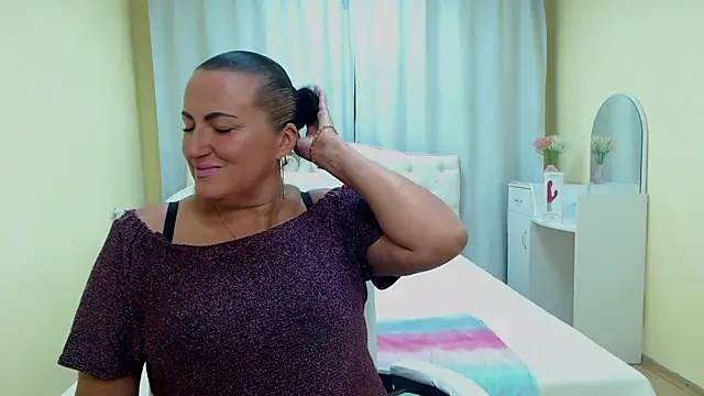 DianaMGG: δωμάτιο απευθείας συνομιλίας