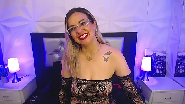 Azaahara_ Live Chatraum