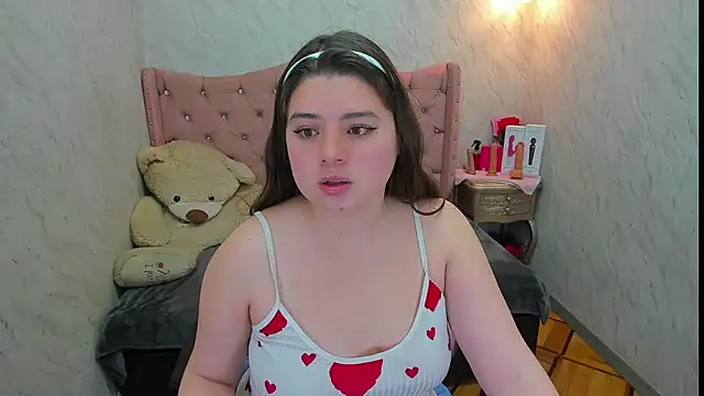 Lianngrace Adlı Modelin Canlı Sohbet Odası