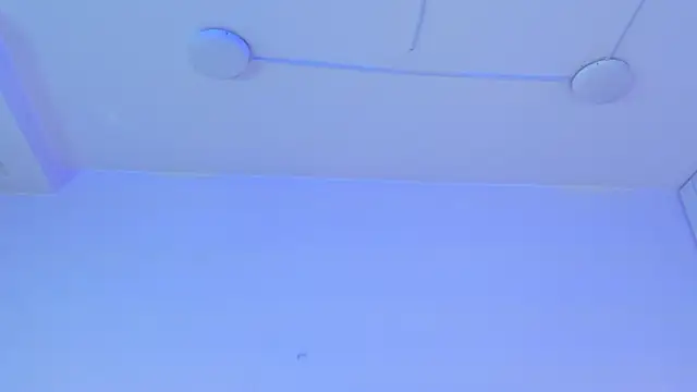 hillary_uckerman_のライブチャットルーム