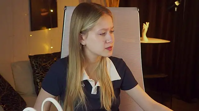 EveMundie's Live Chat Room