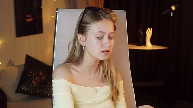 Chat soba uživo modela EveMundie