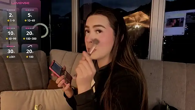 Ivanna_West élő chatszobája