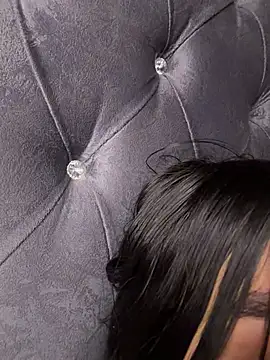 غرفة دردشة Emily_sharlot المباشرة
