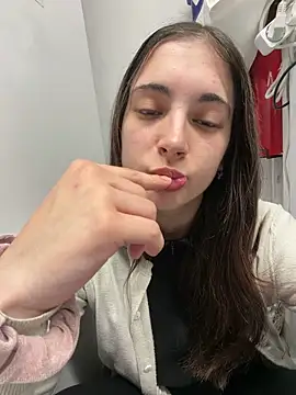 sexymelli18 чат на живо
