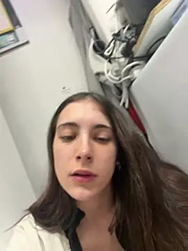 sexymelli18's Live Chat Room