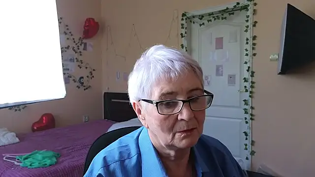 Živá chatovací místnost Sandra_Snowflake