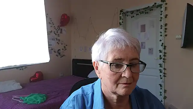 Онлайн чат Sandra_Snowflake