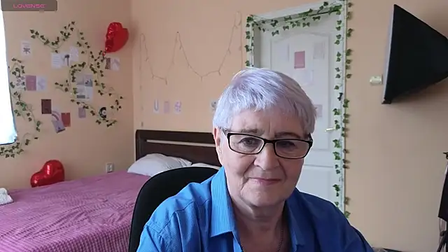 חדר צ'אט בשידור חי של Sandra_Snowflake