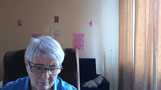 Sandra_Snowflake live-chat rom