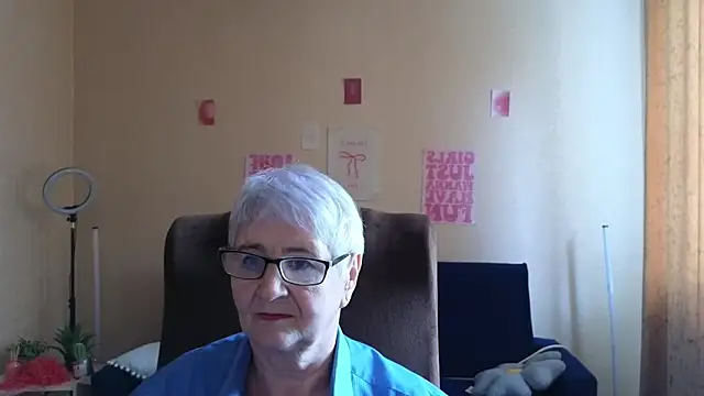 Sala de chat en directo de Sandra_Snowflake