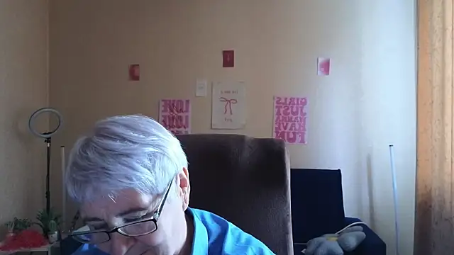 Sandra_Snowflake live-chat rom