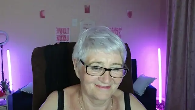 Sala de chat ao vivo de Sandra_Snowflake