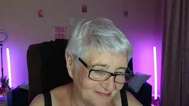 Sandra_Snowflake live-chat rom