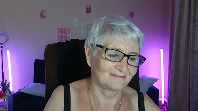 Pokój czatu na żywo – Sandra_Snowflake