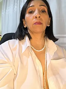 Mrsvictoriaaa Adlı Modelin Canlı Sohbet Odası