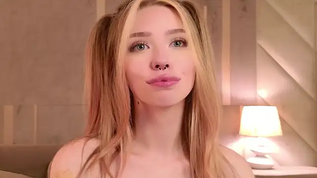 Sierra_Fane Adlı Modelin Canlı Sohbet Odası
