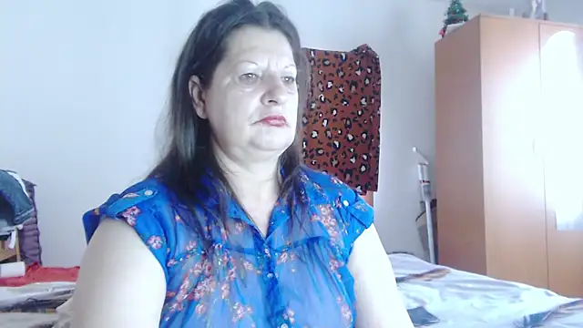ExtasyMature Adlı Modelin Canlı Sohbet Odası