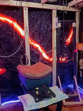 Mazmorra_PunishmentBDSM Ruang Obrolan Langsung