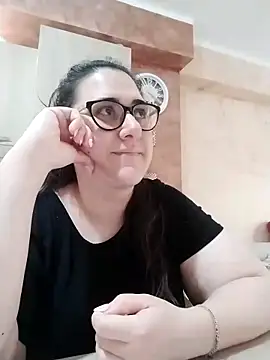 חדר צ'אט בשידור חי של Dolcecurvy