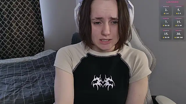 Luna_Loveee – live chatrum