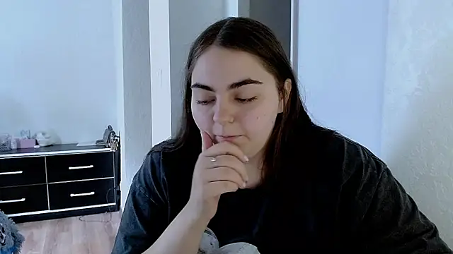 חדר צ'אט בשידור חי של kitsune_8