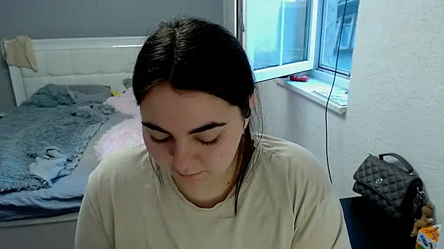 חדר צ'אט בשידור חי של kitsune_8