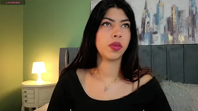 Cassie_bloom Adlı Modelin Canlı Sohbet Odası