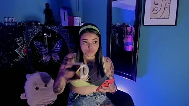 ChloeAllennn 실시간 채팅방