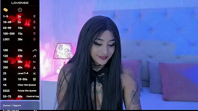 goth_tasha's Live Chat Room