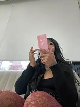 Živá chatovací místnost goth_tasha