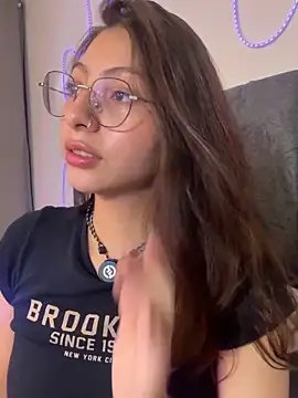 D-Bunnyyy Adlı Modelin Canlı Sohbet Odası