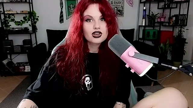 Della_Ideal's Live Chat Room