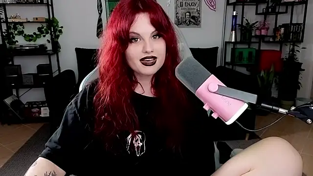 Della_Ideal Live Chatraum