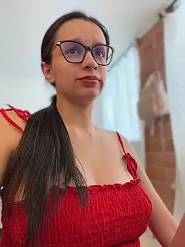 Sala de chat en directo de Soy_Sara7