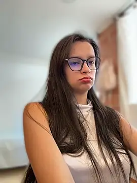 Phòng Chat Trực Tiếp Soy_Sara7