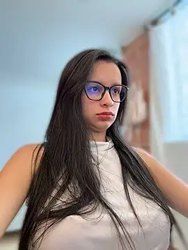 Soy_Sara7 élő chatszobája