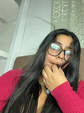 virginbrunette99's Live Chat Room
