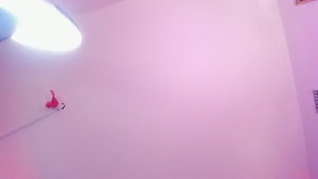 חדר צ'אט בשידור חי של Minami_Nakamura