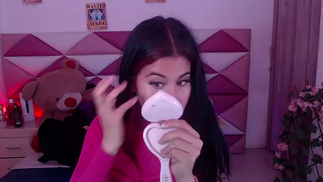Živá chatovací místnost Minami_Nakamura
