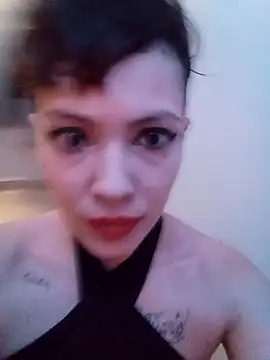 Živá chatovací místnost arimydari
