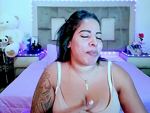 Chat soba uživo modela indiantopaz694u